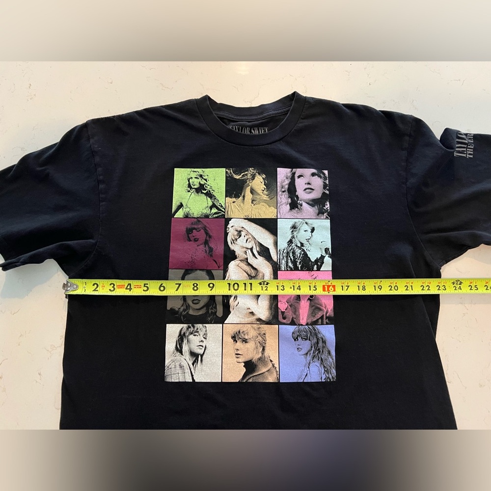 Taylor Swift Black Eras Tour T-Shirt Size Large New - Picture 5 of 6